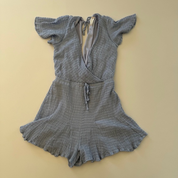 Altar’d State-Light Blue-Crossover-Short-Romper-Tie Back-Size S - Picture 1 of 10